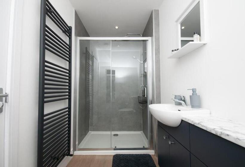 스탠다드 룸, Cara Lodge, Comfortable Self Check In En Suite Guest Rooms