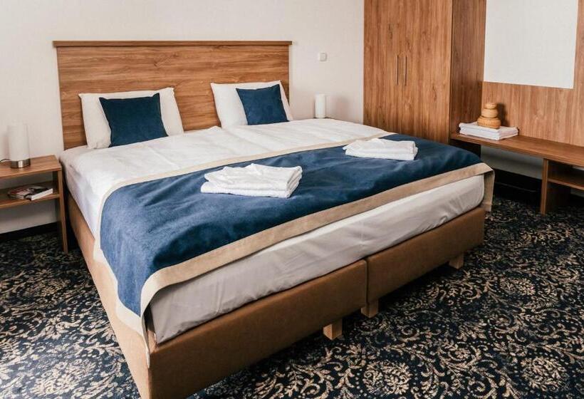 Номер Стандарт с Балконом, Penzion Golf Luby