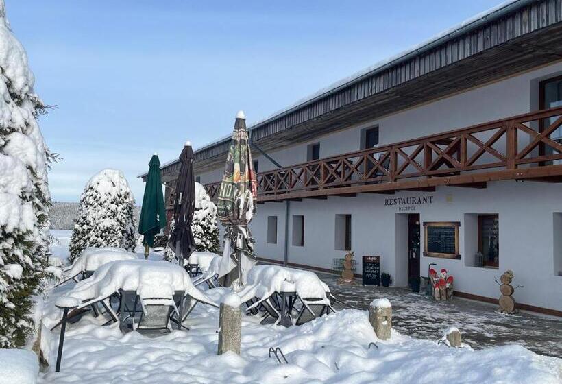 Номер Стандарт с Балконом, Penzion Golf Luby