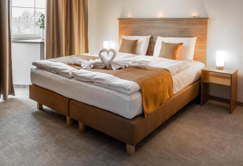 Семейный Номер, Penzion Golf Luby