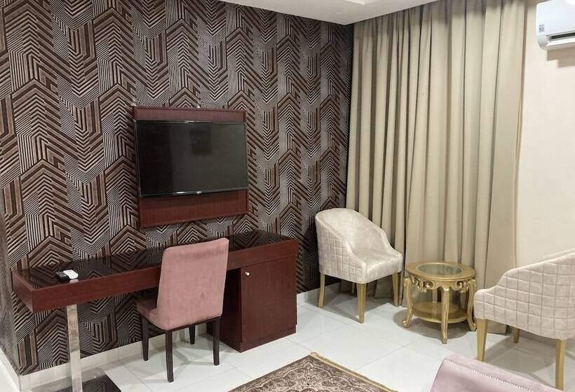 اتاق لوکس, Mont Kalm Hotel And Suites