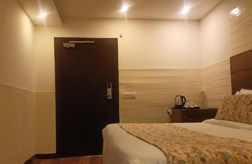 디럭스 룸, Yashshree Mussoorie Mall Road