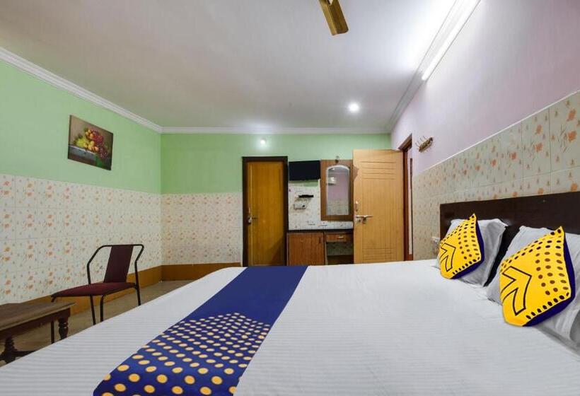 Номер Deluxe, O Sir Vr Sairam Lodge
