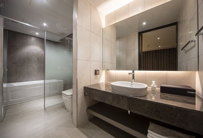 Люкс, Pohang Hotel Noblion