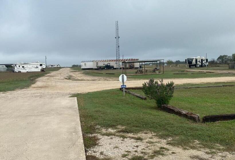 Номер Стандарт, Southern Inn & Suites Rv Lots Now Available