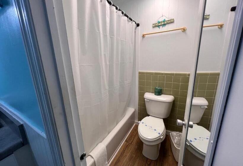Номер Deluxe Вид на Море с Балконом, Sea Vista Motel