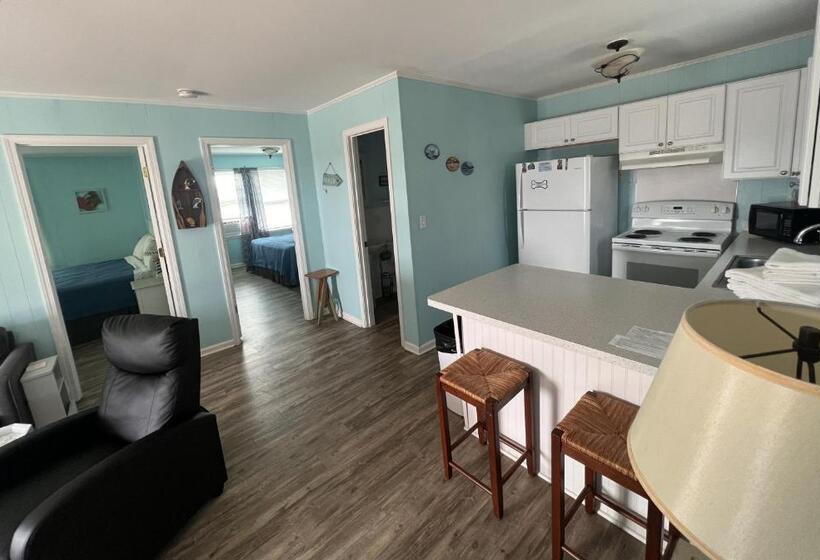 Апартаменты 1 Спальня Вид на Море, Sea Vista Motel