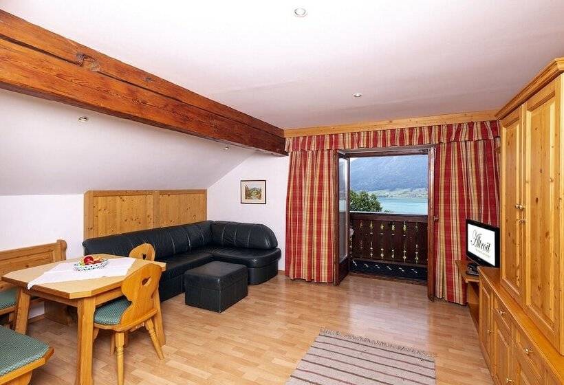 Апартаменты 1 Спальня, Altroiterhof