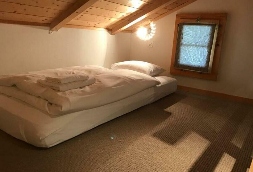 Семейный Номер, Hamilton Lodge & Spa