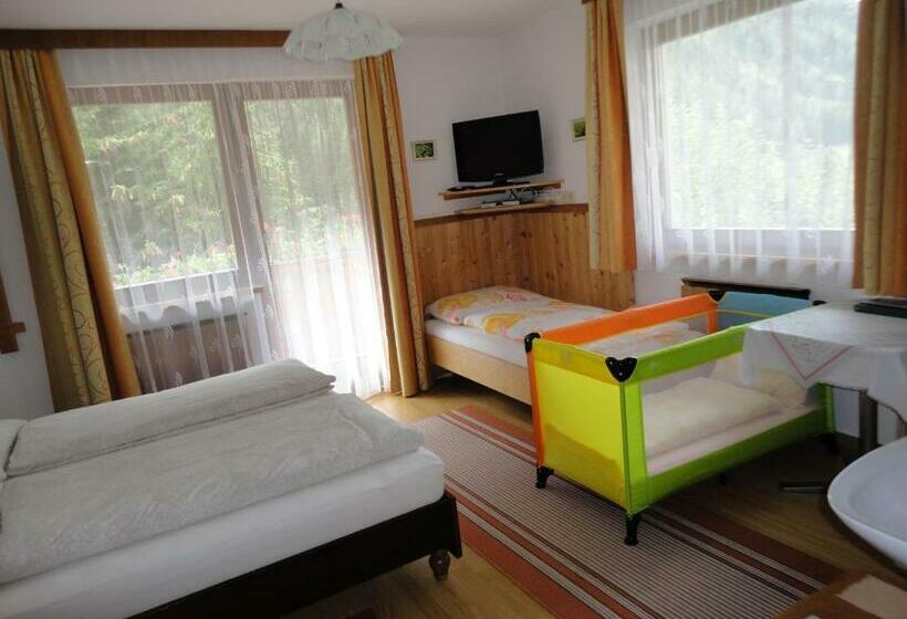 Номер Стандарт с Балконом, Haus Dorfblick