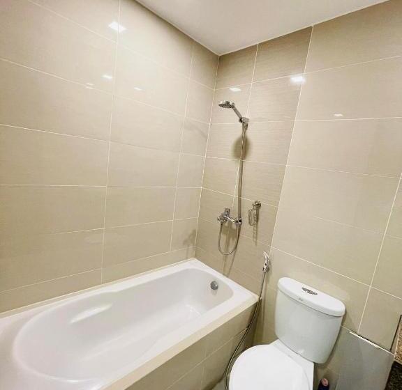 Apartamento 2 Dormitórios, Mactan Newtown Condo By Ejb