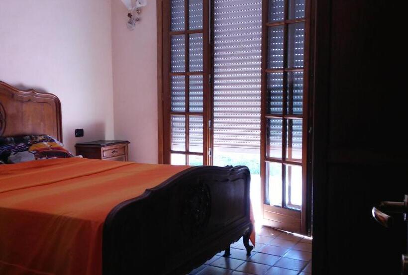 スタンダードルーム, Room In Villa   Hillside Room With Garden And Sea View