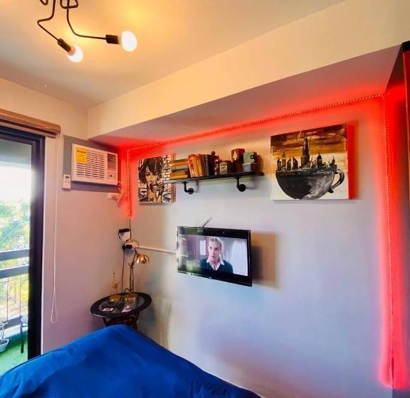 标准工作室带阳台, Pine Suites Tagaytay Studio Condo With Balcony