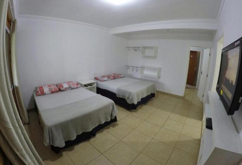 Семейное Студио, Quartos Privativos Pinheira   Hostel Pinheira