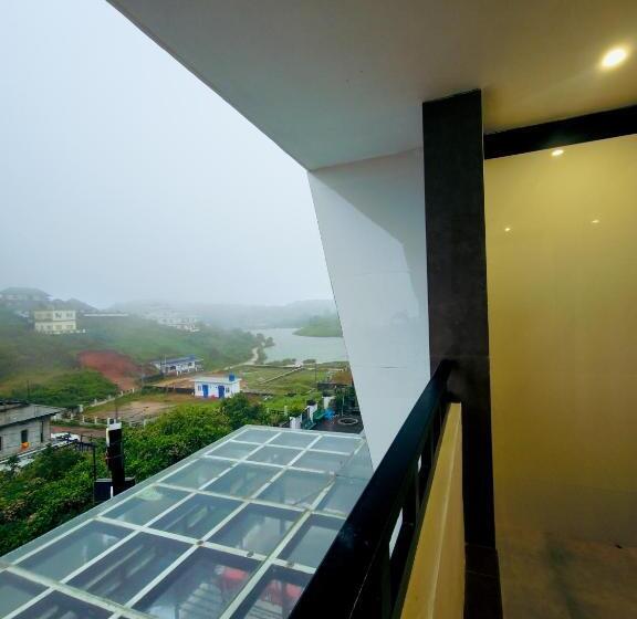 스위트, Rock Lake Villa