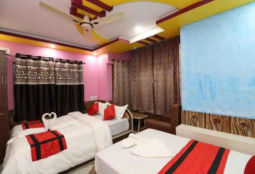 标准间, Pop  Happy Near Netaji Subhash Chandra Bose International Airport