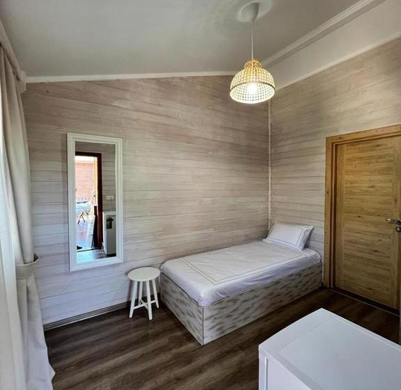 سوییت با چشمانداز کوه, Alicra Hotel çıralı