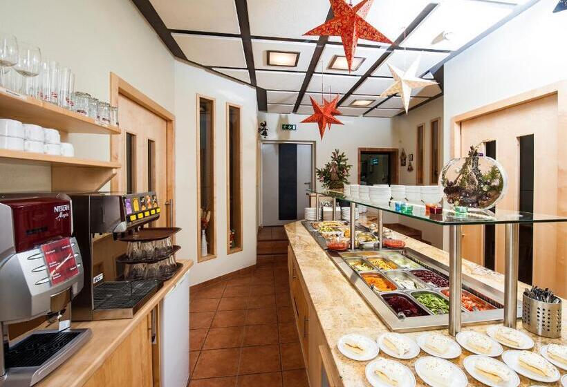 Номер Стандарт, Jugendgästehaus Sportheim