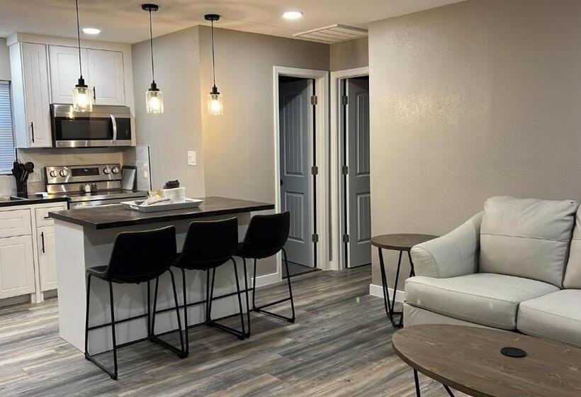 Апартаменты Deluxe 1 Спальня, Apt 3   Roman At High Plains Lodge