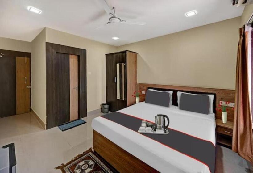 Номер Deluxe Кровать Кинг, Moonlight Premium Bhubaneswar By Morservices
