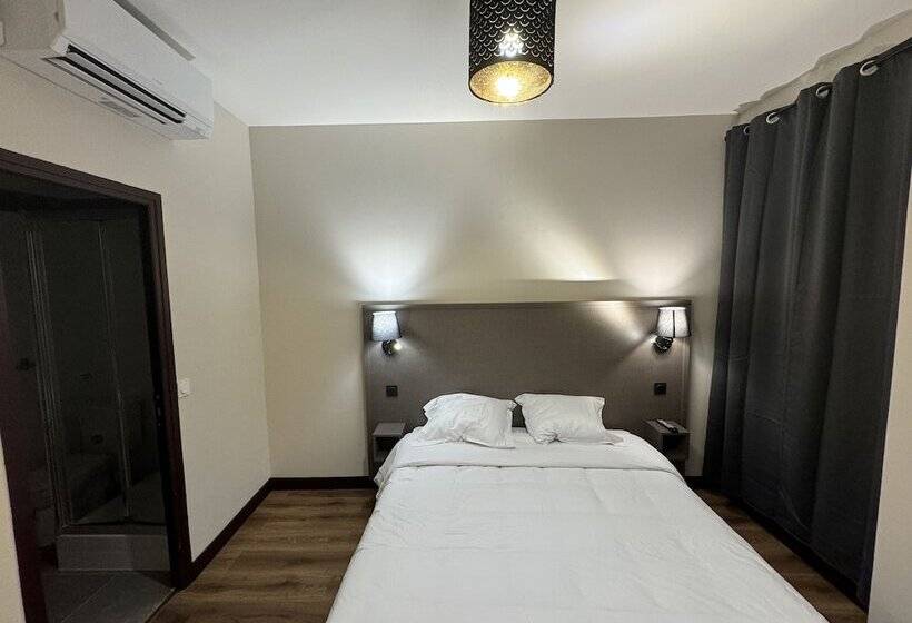 Номер Deluxe, Hôtel Royal Montreuil