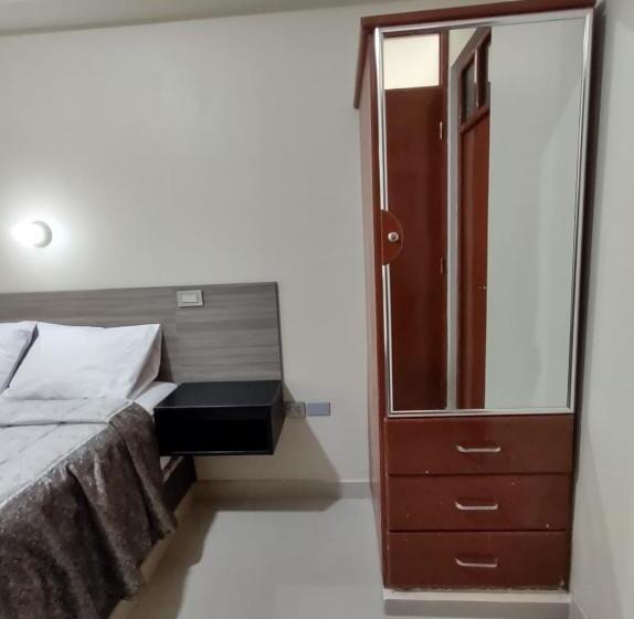 Семейный Номер, Hostal El Reflejante