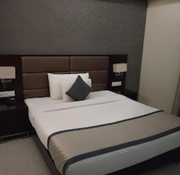 Номер Стандарт, Sai Inn Amhednagar, Maharashtra