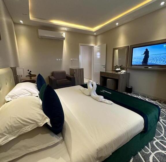 سوییت جونیور, Sunrise Suites
