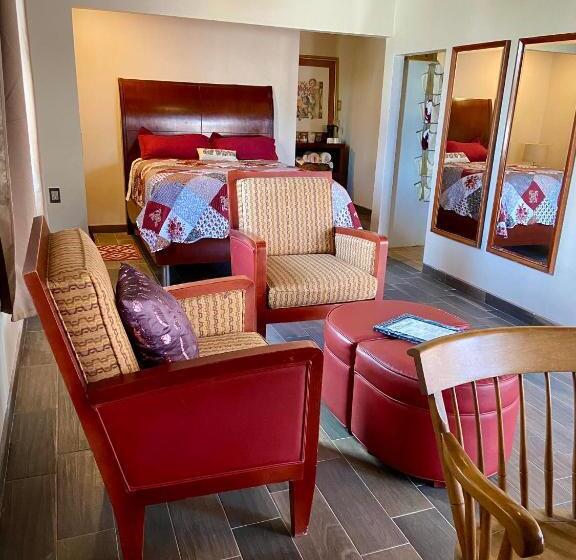 标准工作室, Kalanchoe Poshtel Suites