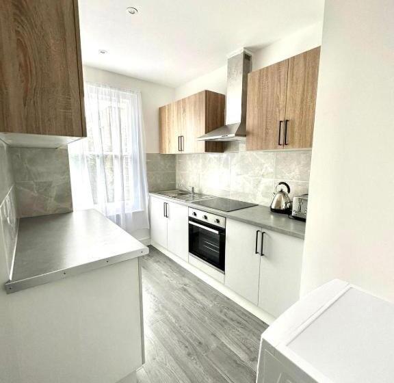 חדר סטנדרט, Harrow Guest House   Cecil Ha3