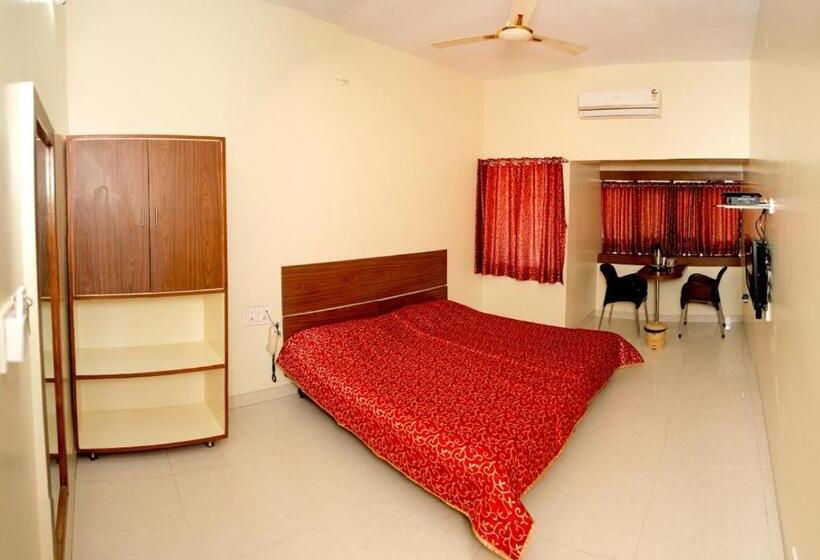 Номер Deluxe, Gurjas Aurangabad