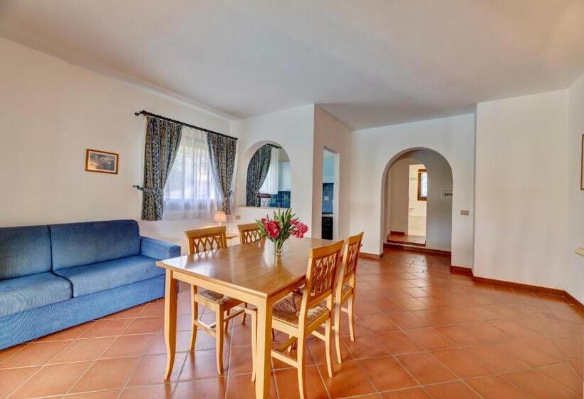 Вилла 1 Спальня, Villas With Air Conditioning And Shared Pool, Just A Few Minutes From La Pelosa Beach