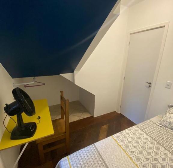 اتاق استاندارد یک تخته با سرویس بهداشتی مشترک, Neighbor.hub Hostel & Coliving Floripa