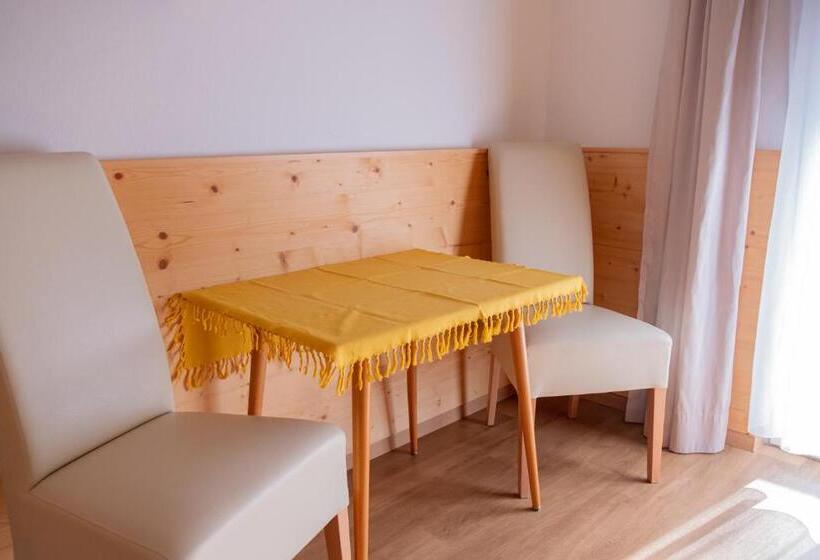 Номер Стандарт с Балконом, Haus Alpenrose