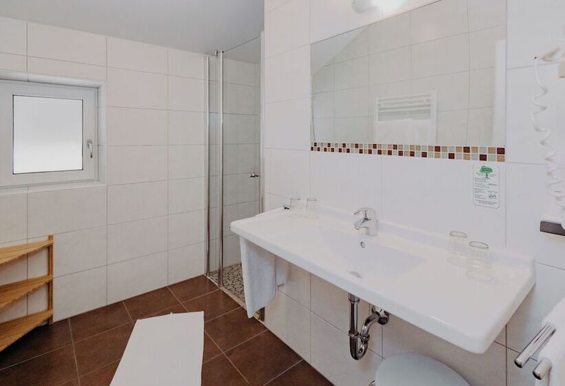 اتاق خانوادگی, Sporthotel Kitz