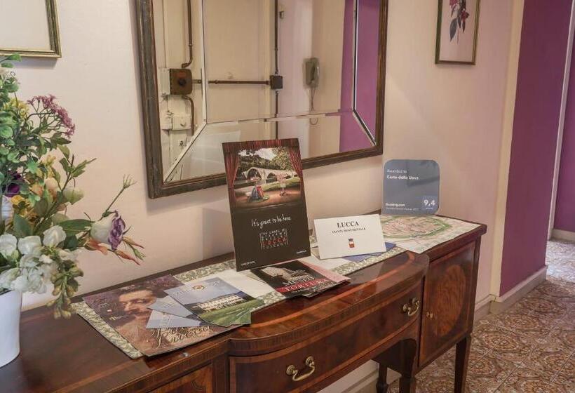 اتاق خانوادگی, Rooms Corte Delle Uova Centro Storico Piazza San Michele
