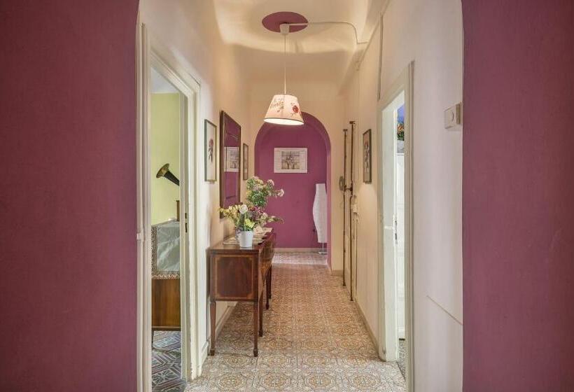 اتاق خانوادگی, Rooms Corte Delle Uova Centro Storico Piazza San Michele