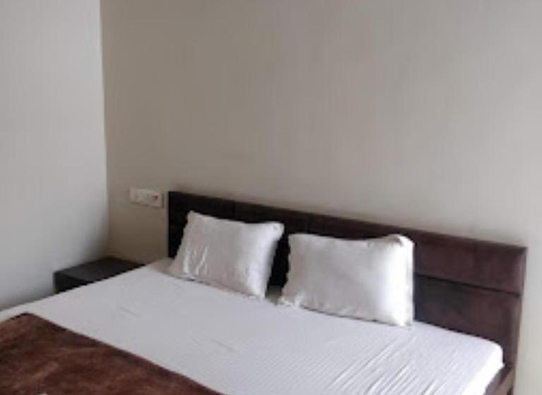 Номер Superior, V Executive Hotel,shivani