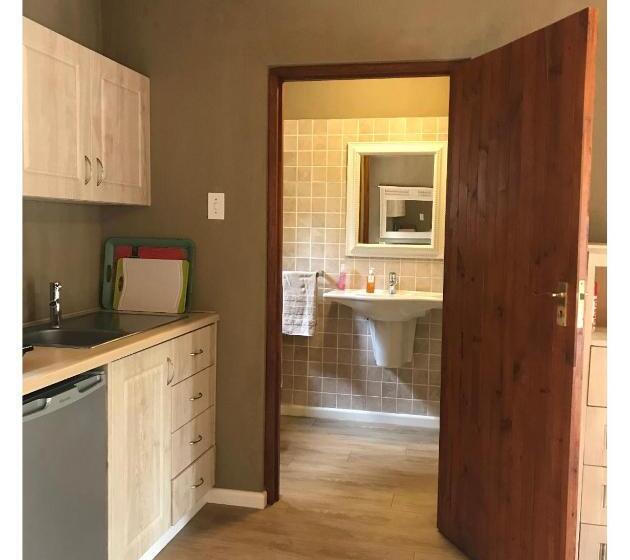 Family Suite, Blue Mountain View Cottages