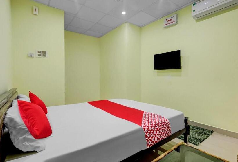 Трехместный Номер Классика, Super Oyo Rainbow Residency