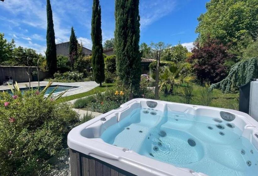 Люкс, B&b Chambre D Hôtes Gai Félibre Avec Piscine Et Jacuzzi