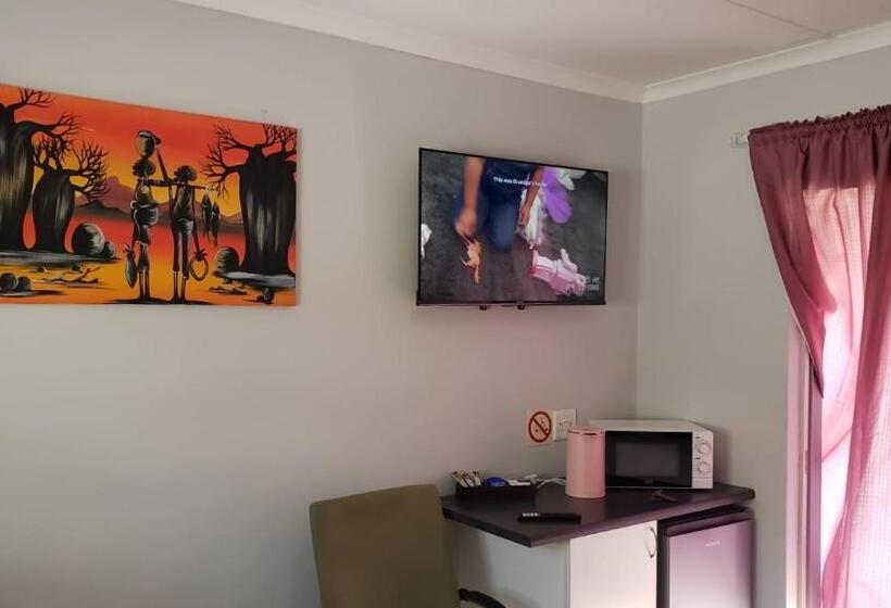 Номер Стандарт Вид на Бассейн, Bnb Panorama