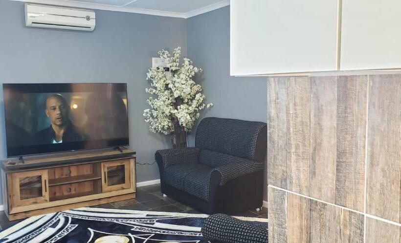 Номер Стандарт Вид на Бассейн, Bnb Panorama