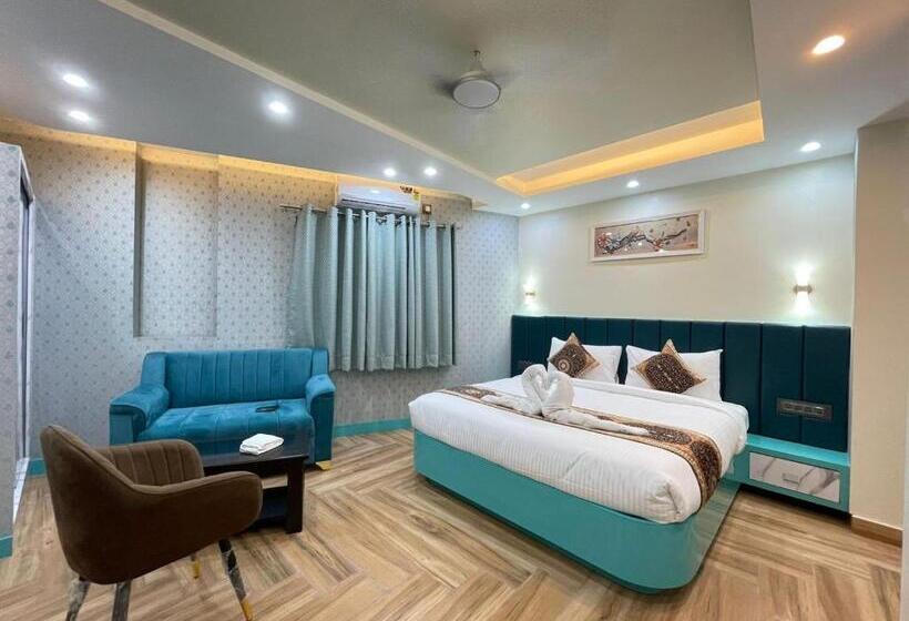 带大床的高级房间, Banaras Palace