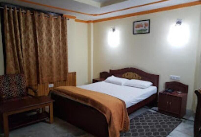 스탠다드 룸 킹사이즈 침대, Moomsie Itanagar Arunachal Pradesh