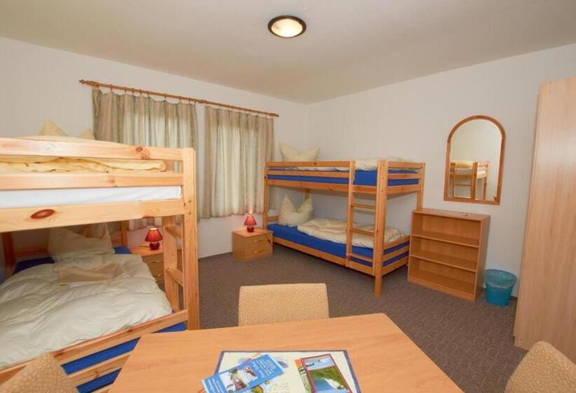 Четырехместный Номер Стандарт, 4 Personen Familienzimmer Mit Gemeinschaftsbad Auf Ruegen H5zi3