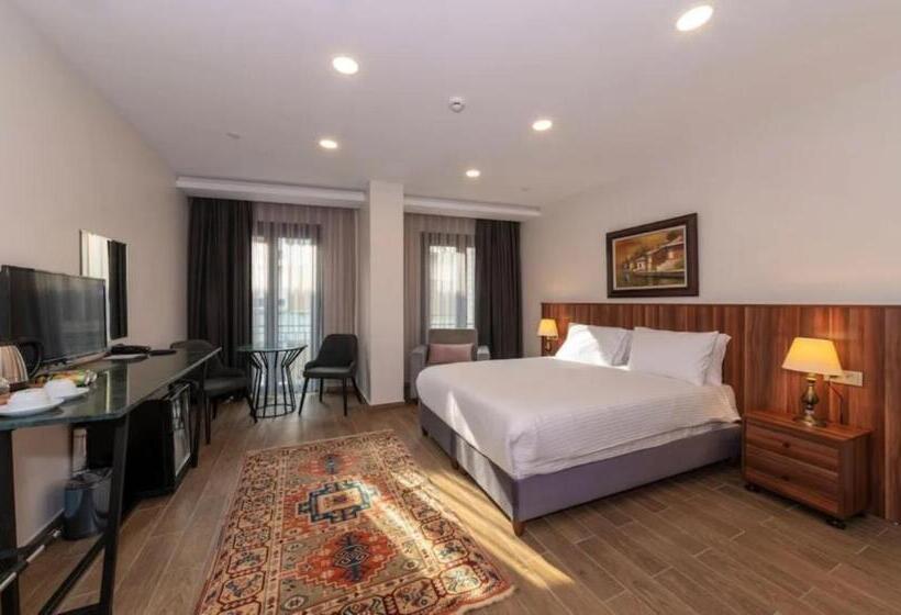 豪华房间, Deluxe Rooms & Suites By Wisteria