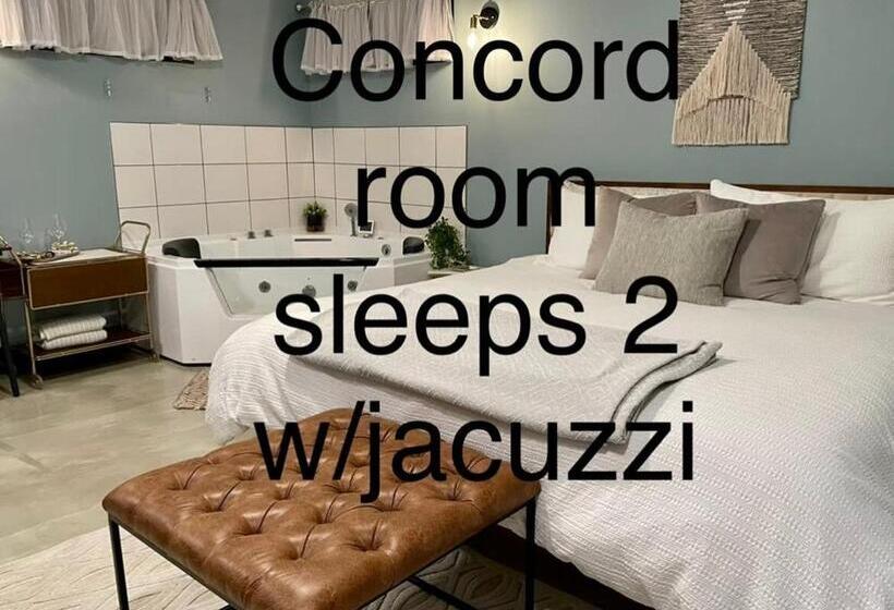 Номер Стандарт Индивидуальный, Captain One Room For Two Near Purina Farms