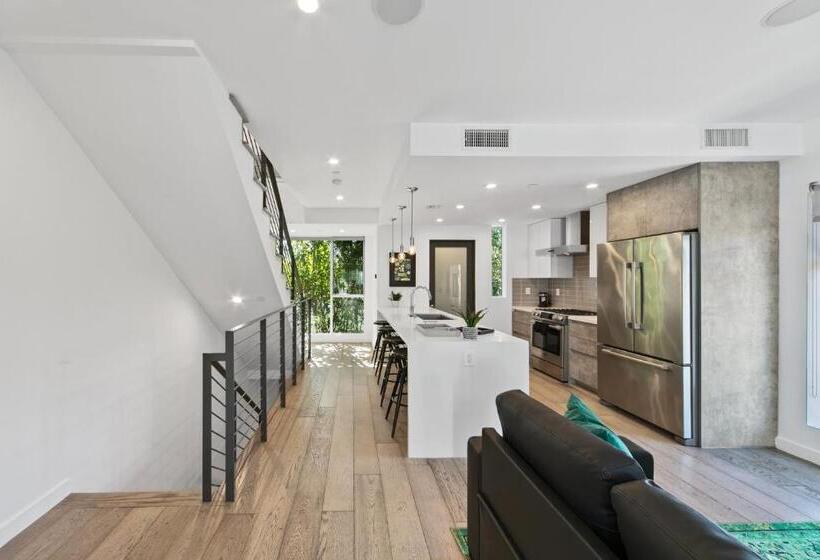 침실 2개 아파트, Modern Luxury 2 Bed 3 Bath Home In West Hollywood