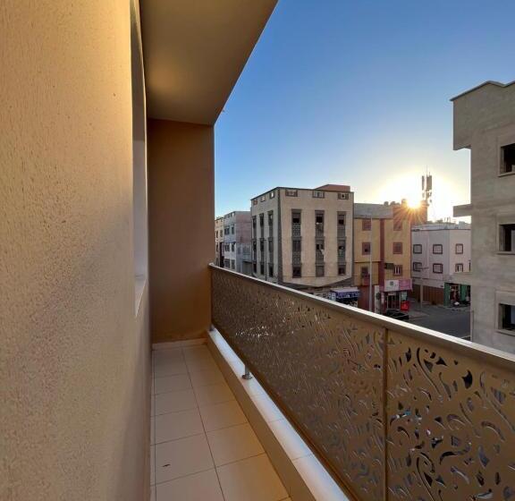 آپارتمان 1 خوابه با بالکن, Four Seasons Residency